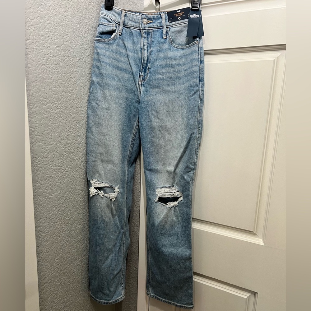 Hollister NWT ultra high-rise dad jean 1 short